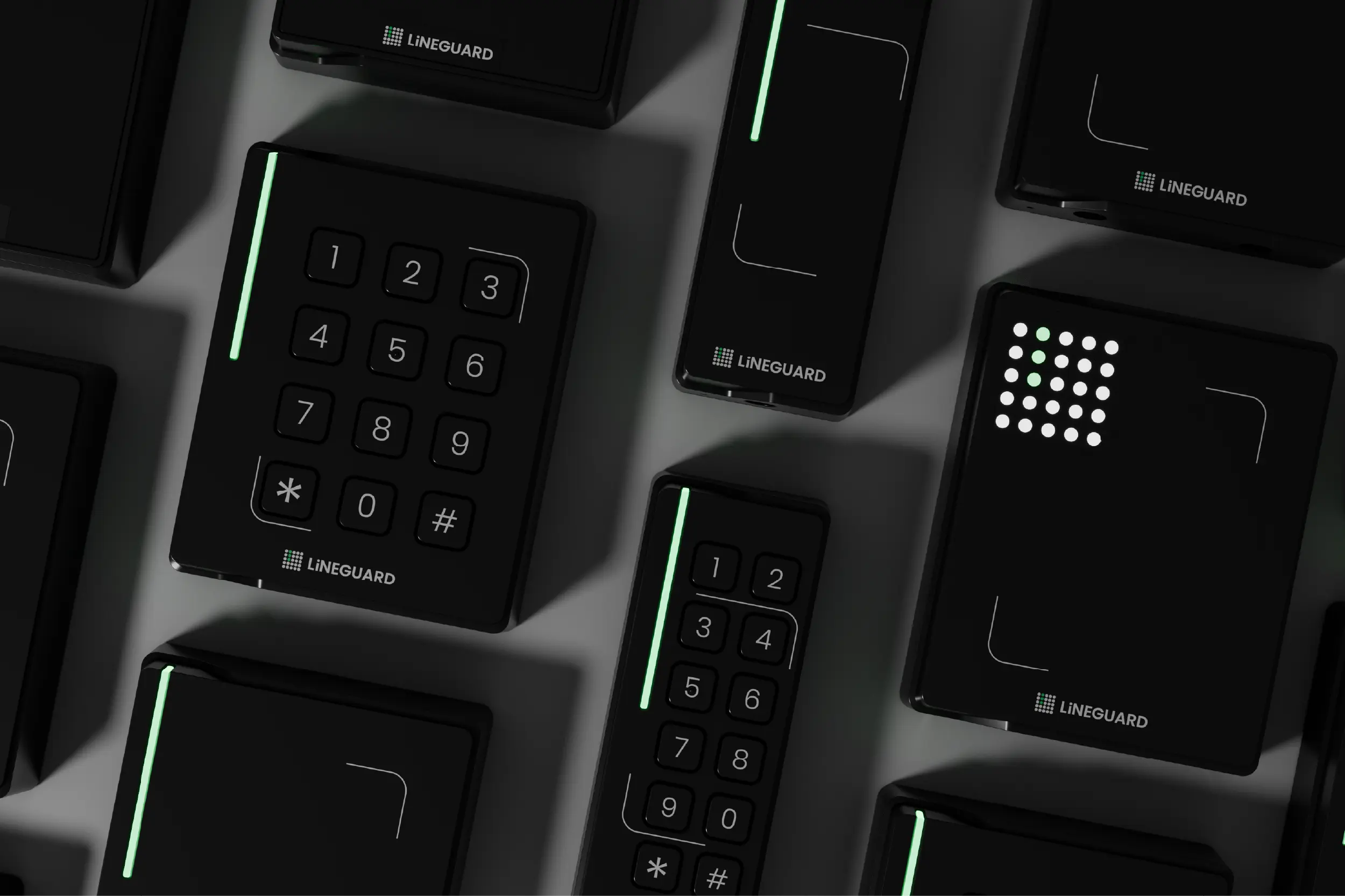 Gamme de lecteurs de contrôle d'accès LiNEGUARD : modèles avec ou sans clavier, écran tactile et signature lumineuse